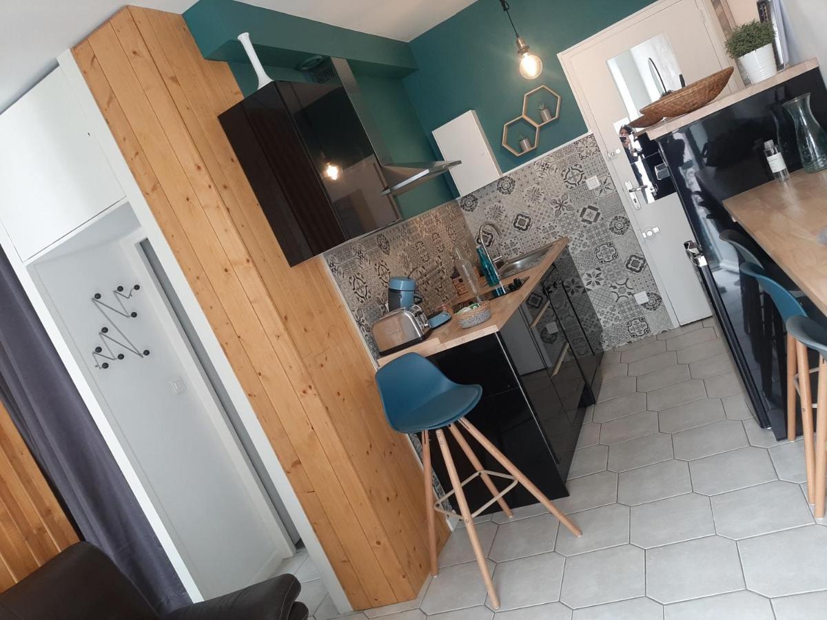 Beau Studio Avec Balcon Bagnères-de-Bigorre Exteriör bild