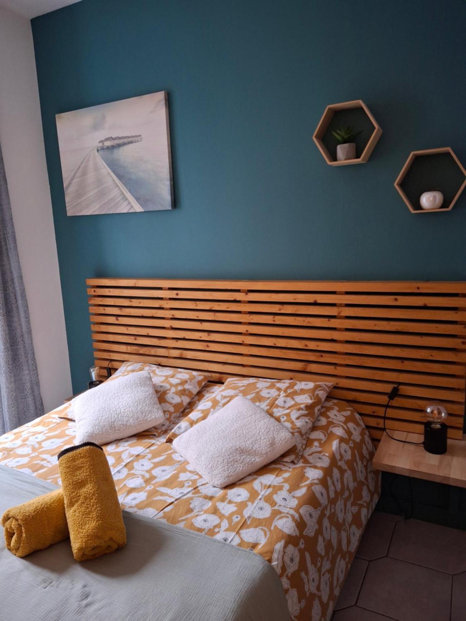 Beau Studio Avec Balcon Bagnères-de-Bigorre Exteriör bild